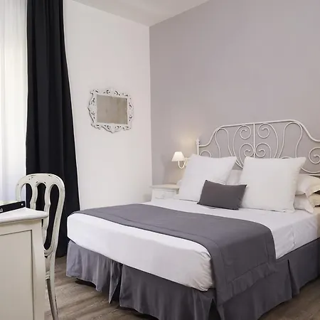 Vaticano Charming Bed & Breakfast 4*