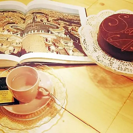Vaticano Charming Couette-café 4*