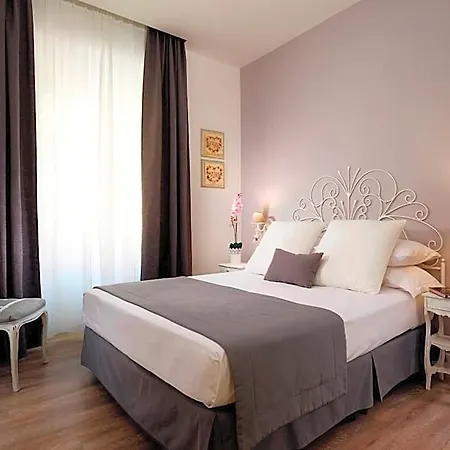 Vaticano Charming Couette-café 4*